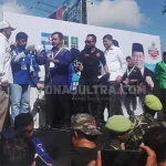 Pasangan RM-SK Deklarasikan Diri Sebelum Mendaftar ke KPU Pasangan RM-SK Deklarasikan Diri Sebelum Mendaftar ke KPU