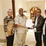 Nasdem Tuntas Buat Aman, Golkar Buka Peluang Alihkan Dukungan Nasdem Tuntas Buat Aman, Golkar Buka Peluang Alihkan Dukungan