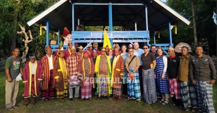 foto_bersama Kampanyekan Perikanan Berkelanjutan, RARE dan DKP Wakatobi Gandeng Masyarakat Adat