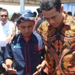 Gempita Bombana Dapat Bansos Rp 1,6 Miliar dari Menteri Pertanian Gempita Bombana Dapat Bansos Rp 1,6 Miliar dari Menteri Pertanian