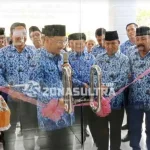 Bupati Konsel Resmikan Gedung Pelayanan Administrasi Kependudukan Bupati Konsel Resmikan Gedung Pelayanan Administrasi Kependudukan