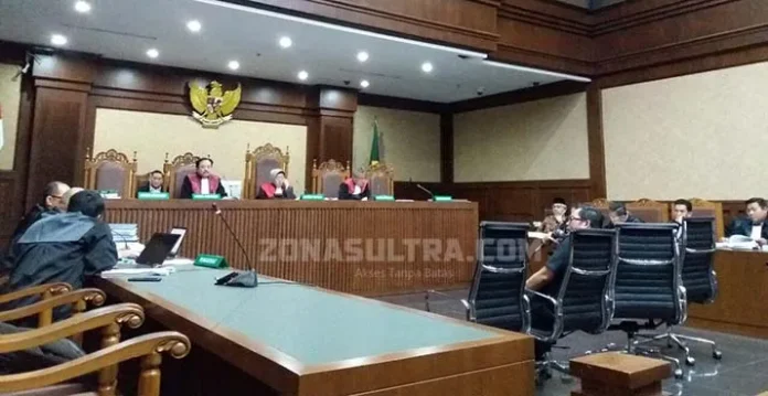 Kasus Nur Alam, Hakim Periksa Saksi yang Mengurus Surat-Surat PT AHB