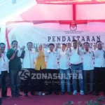 Daftar ke KPU, Berhijrah Ajak Masyarakat Konawe Menuju Perubahan Daftar ke KPU, Berhijrah Ajak Masyarakat Konawe Menuju Perubahan