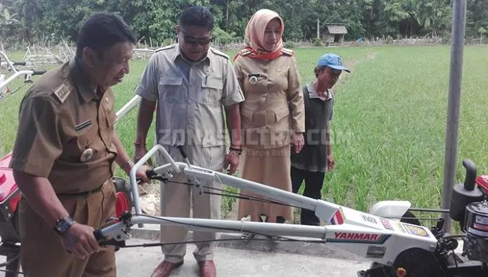 petani_labibia Pemkot Kendari Salurkan Bantuan Lima Unit Handtraktor ke Petani Labibia