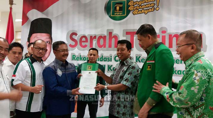 Barengan Ridwan Kamil, Rusda-Sjafei Terima SK Dari PPP