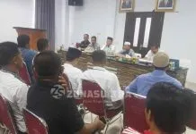 Wabup Kolut: Kades Jangan Pilih Kasih Salurkan Bansos Rasta Wabup Kolut: Kades Jangan Pilih Kasih Salurkan Bansos Rasta