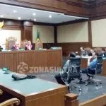 Nur Alam : Mini Cooper Itu untuk Bayar Hutang Survei Pilkada Sidang Nur Alam, JPU Cecar Saksi Soal Perayaan Ultah Nur Alam Usai RUPS PT Billy