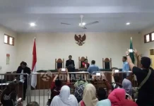 Sidang Praperadilan DAK Muna Digelar, Kuasa Hukum Pertanyakan Dasar Penetapan Tersangka Clientnya Sidang Praperadilan DAK Muna Digelar, Kuasa Hukum Pertanyakan Dasar Penetapan Tersangka Clientnya