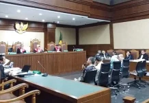 Sidang Nur Alam, Hakim Periksa Enam Saksi Sidang Nur Alam, Hakim Periksa Enam Saksi
