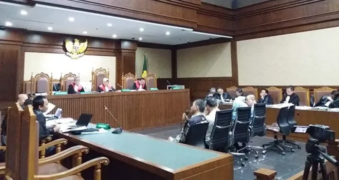 Sidang Nur Alam, Hakim Periksa Enam Saksi