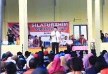Masyarakat Benua dan Basala Yakin Asrun-Hugua Bisa Bawa Perubahan untuk Sultra Masyarakat Benua dan Basala Yakin Asrun-Hugua Bisa Bawa Perubahan untuk Sultra
