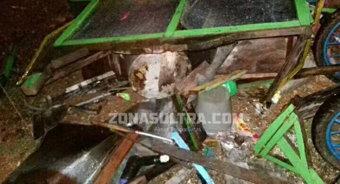 tabrakan_bakso Penjual Bakso Ditabrak Motor, Gerobak Hancur dan Tangannya Robek