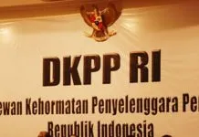 Tak Terima Dipecat, Dua Anggota PPK Laporkan KPU Buton ke DKPP Lima Anggota KPU Konsel Akan Jalani Sidang Pemeriksaan Oleh DKPP-RI Besok