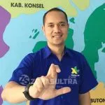 XL Berikan Wifi Gratis Setahun ke Poltekes Gizi Kendari Regional Sales Manager XL Axiata area Sultra, Wahid Ramlan