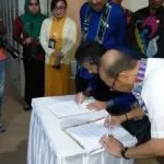 Transaksi Nontunai, Bank Sultra Teken MoU dengan Pemkab Bombana Transaksi Nontunai, Bank Sultra Teken MoU dengan Pemkab Bombana