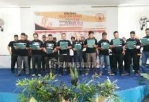 Buka Deklarasi Tolak dan Lawan Politik Uang, Ruksamin : UU Harus Ditegakkan Buka Deklarasi Tolak dan Lawan Politik Uang, Ruksamin : UU Harus Ditegakkan