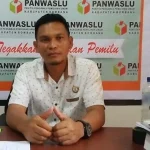 Soal Batas dan Landasan Politik Uang, Ini Penjelasan Ketua Panwaslu Bombana Ketua Panitia Penyelenggara Pemilu (Panwaslu) Bombana, Sulawesi Tenggara (Sultra) Hasdin Nompo