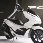 Honda PCX 150, Bisa Charger Handphone di Motor Honda PCX 150, Bisa Charger Handphone di Motor