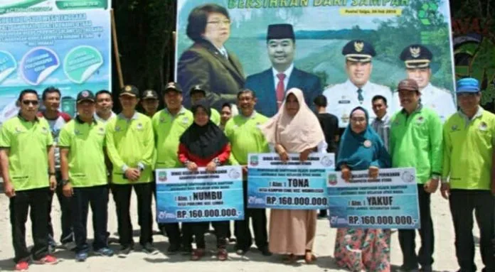 hpsn HPSN, Pemda Konut Salurkan Santuan Dana Rp320 Juta Kepada Nelayan