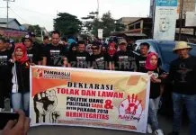 Panwaslu Bombana Gelar Jalan Santai Tolak Politik Uang dan SARA Panwaslu Bombana Gelar Jalan Santai Tolak Politik Uang dan SARA