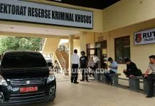 Wali Kota Kendari ADP dan Cagub Asrun Diperiksa KPK Wali Kota Kendari ADP dan Cagub Asrun Diperiksa KPK