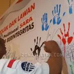 Ali Mazi Mengaku Telah Setor LADK ke KPU Ali Mazi Mengaku Telah Setor LADK ke KPU