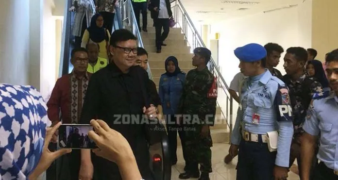 mendagari_jemput Lantik Pj Gubernur Sultra di Kendari, Mendagri Dijemput Mobil Innova