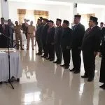 Sembilan ASN yang Lolos Seleksi Lelang Jabatan Dilantik Bupati Bombana Sembilan ASN yang Lolos Seleksi Lelang Jabatan Dilantik Bupati Bombana
