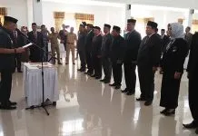 Sembilan ASN yang Lolos Seleksi Lelang Jabatan Dilantik Bupati Bombana Sembilan ASN yang Lolos Seleksi Lelang Jabatan Dilantik Bupati Bombana