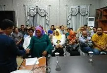 PT GMS Beri Kompensasi Warga Laonti, Bupati Harap Tak Ada Lagi Masalah PT GMS Beri Kompensasi Warga Laonti, Bupati Harap Tak Ada Lagi Masalah