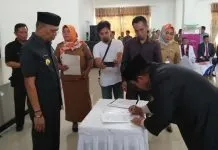 Dapat Rapor Merah, Tafdil Minta Seluruh JPT Patuhi SOP Dapat Rapor Merah, Tafdil Minta Seluruh JOT Patuhi SOP