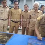 Plt Gubernur Sultra Resmikan 32 Item Pembangunan Pemprov Plt Gubernur Sultra Resmikan 32 Item Pembangunan Pemprov