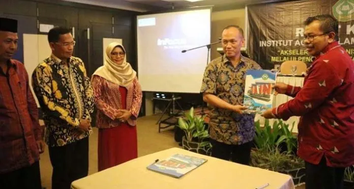 Rektor IAIN Kendari Minta Jajarannya Adopsi Pengelolaan Perguruan Tinggi di Bandung