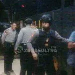 Polda Siagakan Bus, Asrun dan ADP akan Dibawa Ke Jakarta? Polda Siagakan Bus, Asrun dan ADP akan Dibawa Ke Jakarta?