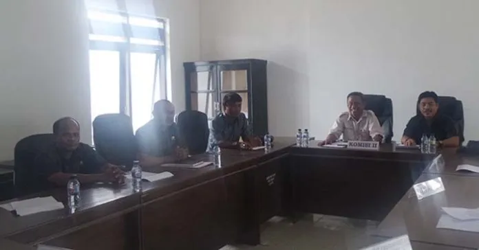 Mangkir, Dinas PU Konkep Batal Dihearing Soal Proyek Talud Mangkrak