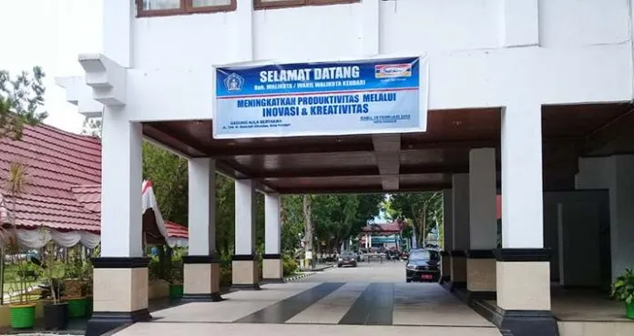 ADP Diperiksa KPK, Kantor Wali Kota Kendari Sepi