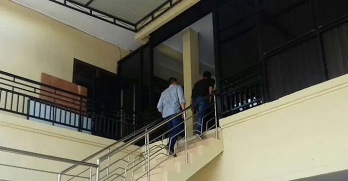 KPK Periksa ADP dan Asrun, Wahyu Ade Pratama Imran Datangi Polda