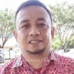 Kabid HIK Konut: Perusahaan Wajib Patuhi UU Ketenagakerjaan Kepala Bidang (Kabid) Hubungan Industrial Ketenagakerjaan (HIK) Dinas Transmigrasi dan Ketenagakerjaan (Transnaker) Konawe Utara (Konut), Sulawesi Tenggara (Sultra) Hendra Samrandani