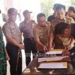 Pemkot Kendari Serahkan Kendaraan Operasional untuk Tiga Muspida Pemkot Kendari Serahkan Kendaraan Operasional untuk Tiga Muspida
