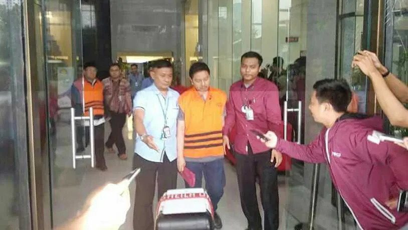 Biaya Politik Tinggi, Anak dan Ayah Tersandung Kasus Korupsi