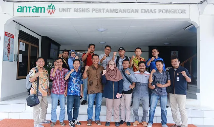 Mengenal PT Antam Tbk, Melihat Indonesia