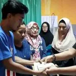 Alumni SMPN 1 Kendari Beri Bantuan Dana Bayi Kembar Siam Alumni SMPN 1 Kendari Beri Bantuan Dana Bayi Kembar Siam