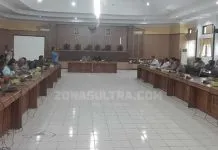 Hearing Grab, Ini Tuntutan Sopir Angkot di Kendari Hearing Grab, Ini Tuntutan Sopir Angkot di Kendari