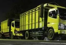 Bahu Jalan di Konawe Kerap Dijadikan Parkir Dadakan Truk Bahu Jalan di Konawe Kerap Dijadikan Parkir Dadakan Truk