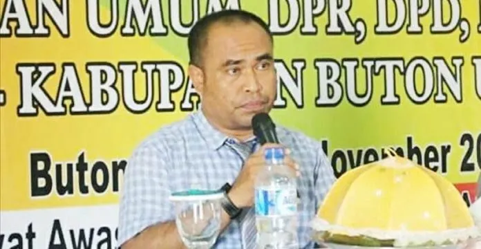 Ketua Panwaslu Butur Junaiddin