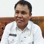 Wakatobi Masuk Daftar Hibah Pembangunan Jalan dari Pemerintah Australia Kepala Dinas Pekerjaan Umum (PU) dan Tata Ruang Kabupaten Wakatobi Kamaruddin