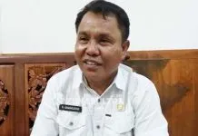 Wakatobi Masuk Daftar Hibah Pembangunan Jalan dari Pemerintah Australia Kepala Dinas Pekerjaan Umum (PU) dan Tata Ruang Kabupaten Wakatobi Kamaruddin