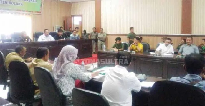 Tuntut Pembatalan Mutasi, Puluhan Karyawan PT DJL Mengadu ke DPRD Kolaka