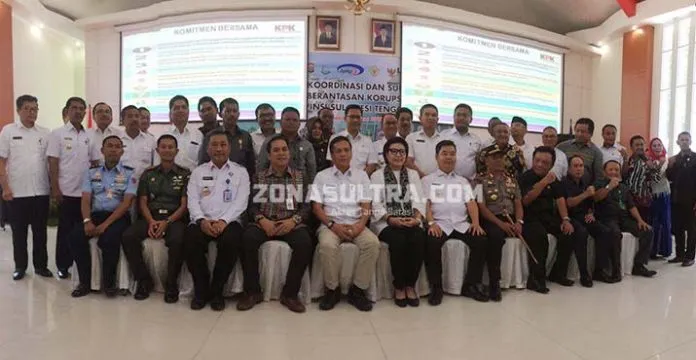 Seluruh Kepala Daerah se-Sultra Tandatangani Program Pemberantasan Korupsi Terintegritas Bersama KPK
