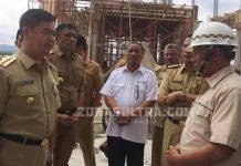 Pj Gubernur Sultra, Puji Arsitektur Masjid Al-Alam Pj Gubernur Sultra, Puji Arsitektur Masjid Al-Alam